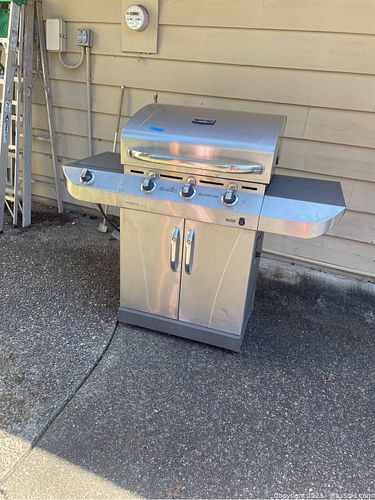 Lot #698 (1 of 11)