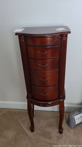 Lot #110 (1 of 7)