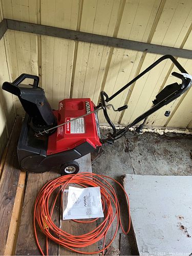 Lot #424 (1 of 8)
