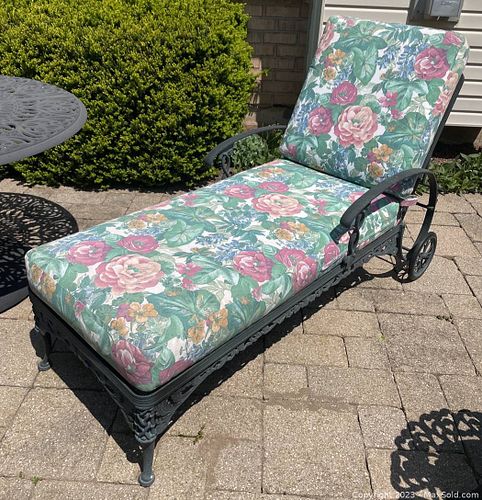Lot #196 (1 of 12)