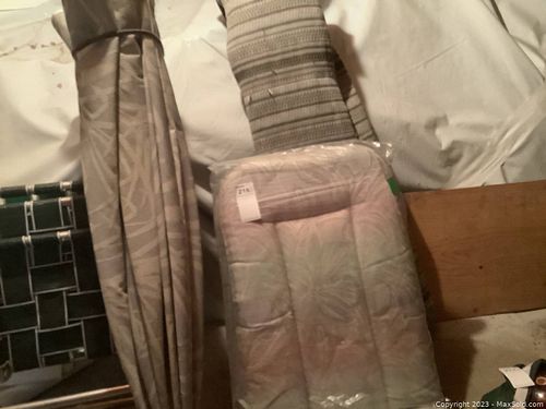 Lot #216 (1 of 9)