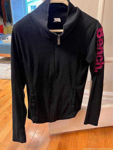 Lot #40 (1 of 4)