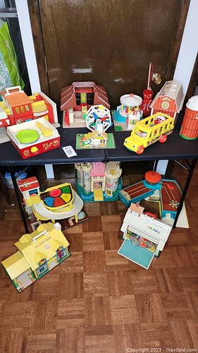 Vintage Fisher Price Toys  (1 of 8)