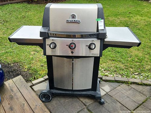 Lot #305 (1 of 11)