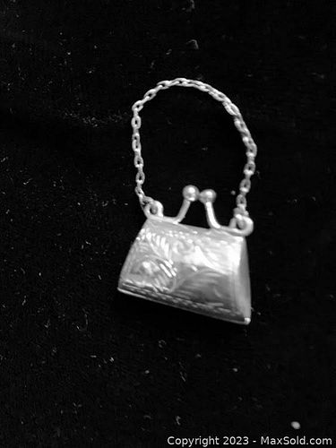 Lot #210 (1 of 3)