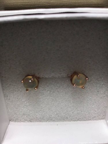 Lot #30 (1 of 4)