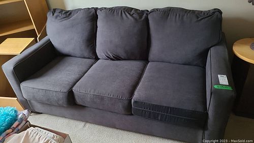 Lot #84 (1 of 8)