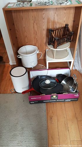 Lot #18 (1 of 8)