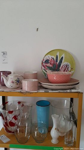 Lot #24 (1 of 9)