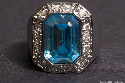 Lot #566 (1 of 3)
