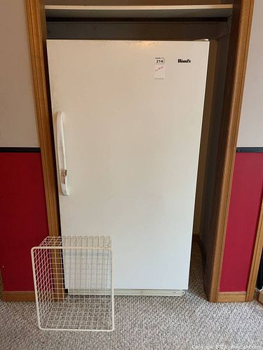 Lot #214 (1 of 8)