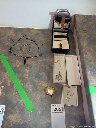 Lot #205 (1 of 12)