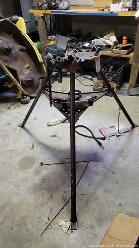 Lot #877 (1 of 17)
