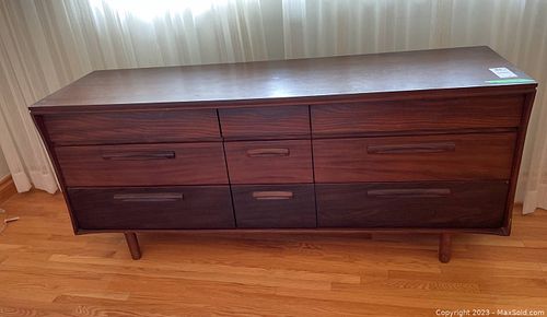 Lot #85 (1 of 17)