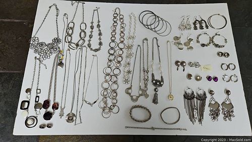 Lot #15 (1 of 19)