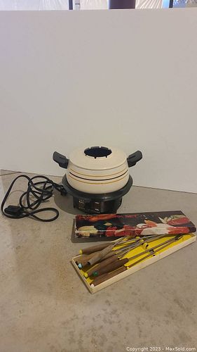 Lot #210 (1 of 8)