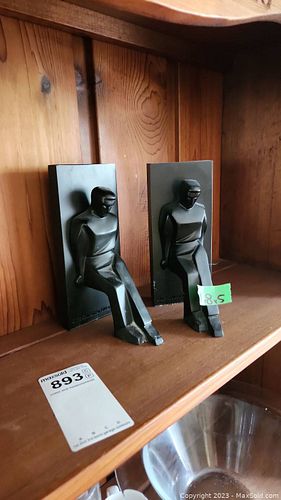 Lot #893 (1 of 8)