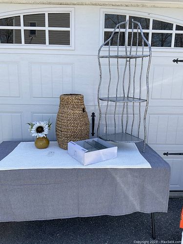 Lot #4 (1 of 8)