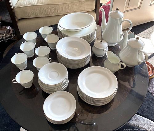 VNTG Wedgwood 72pc Silver Ermine Dinner Service (1 of 13)