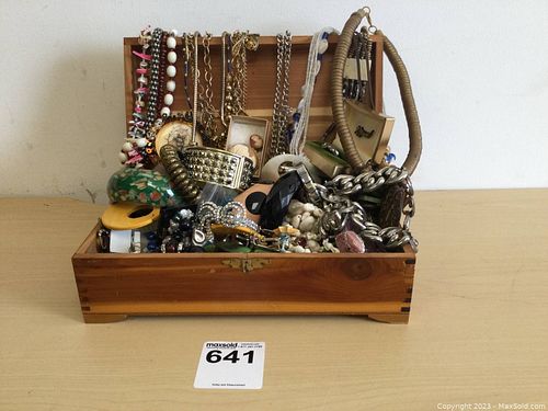 Lot #641 (1 of 3)