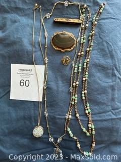 Lot #60 (1 of 15)