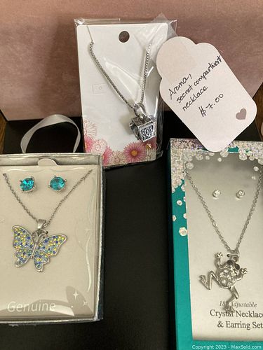 Lot #50 (1 of 4)