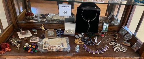 Lot #64 (1 of 8)