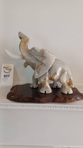 Lot #827 (1 of 7)