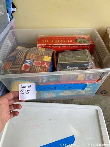 Lot #215 (1 of 1)