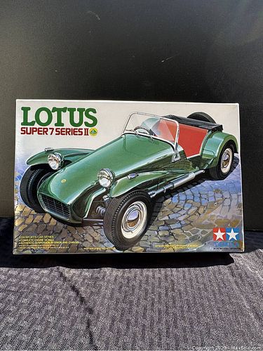 Lot #131 (1 of 6)