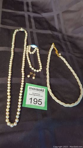 Lot #195 (1 of 7)