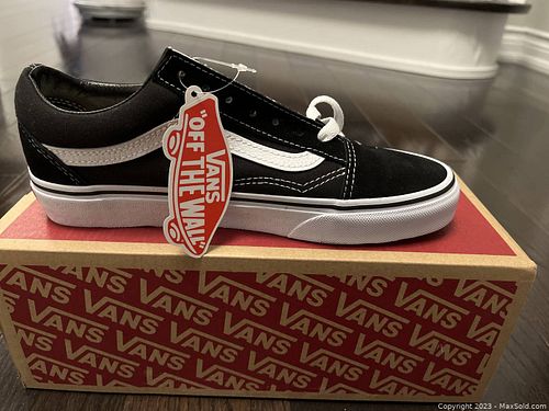 Lot #20 (1 of 4)