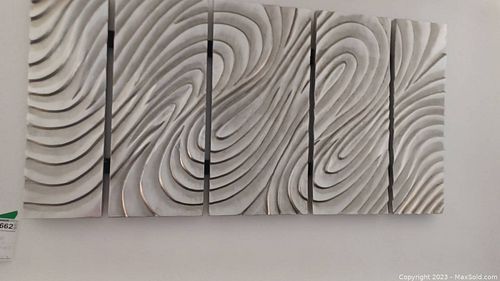 Lot #662 (1 of 4)