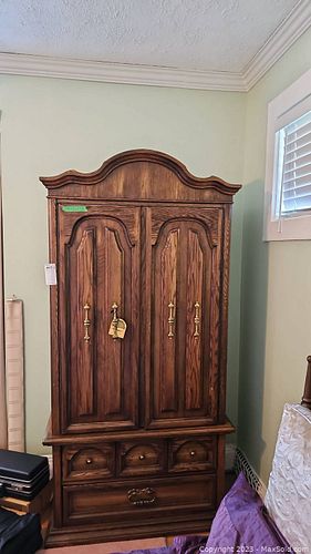Lot #465 (1 of 8)