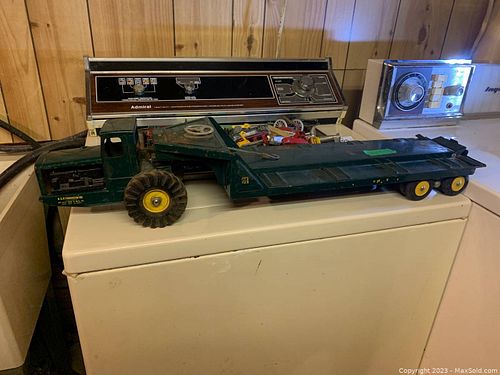 Lot #410 (1 of 9)