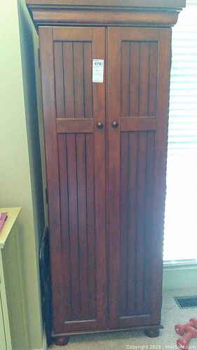 Lot #676 (1 of 11)