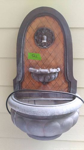 Lot #562 (1 of 7)