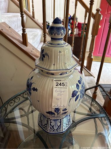 Lot #245 (1 of 9)