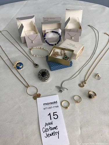 Lot #15 (1 of 8)