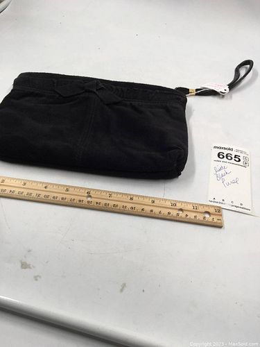 Lot #665 (1 of 11)