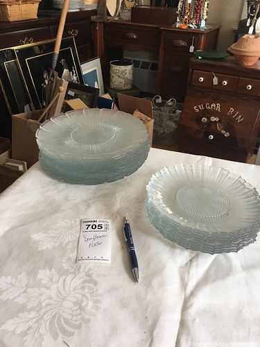 Lot #705 (1 of 11)