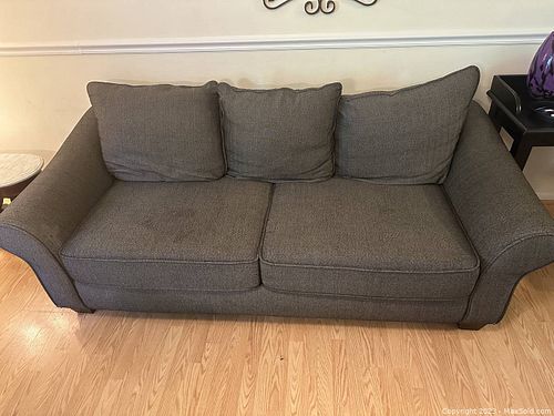 Lot #19 (1 of 1)