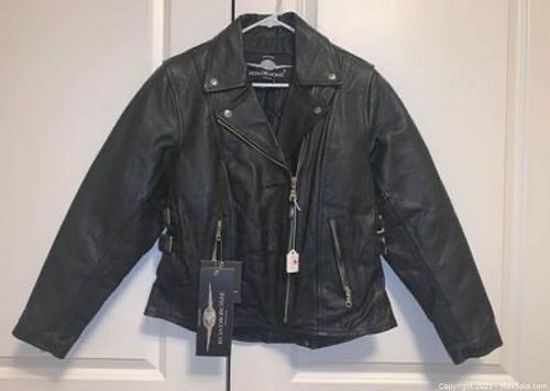 Lot #51555 (1 of 5)