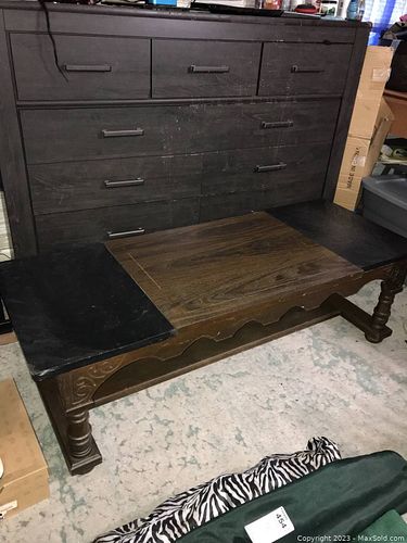 Lot #453 (1 of 9)