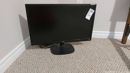 Lot #296 (1 of 7)