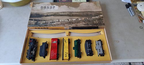 Lot #17 (1 of 6)