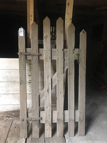 Lot #9 (1 of 9)