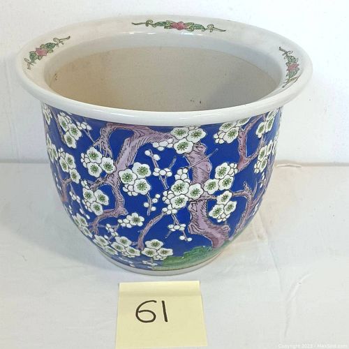 Lot #61 (1 of 8)
