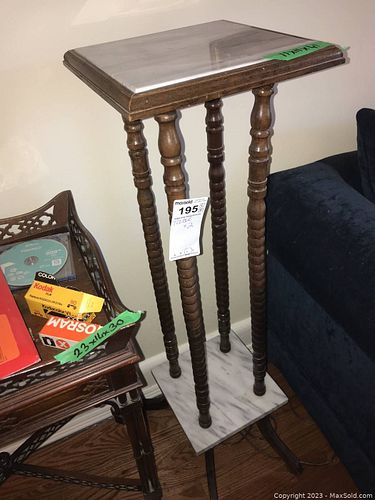 Lot #195 (1 of 12)