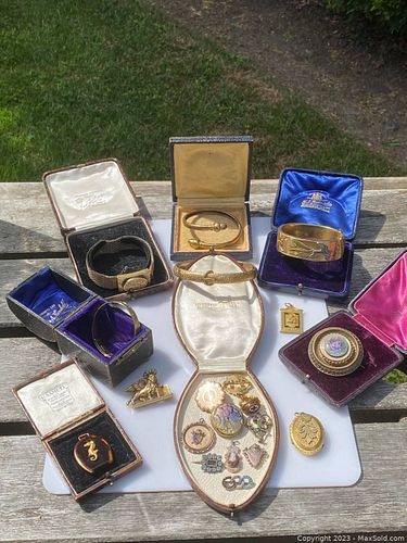 Lot #40 (1 of 11)